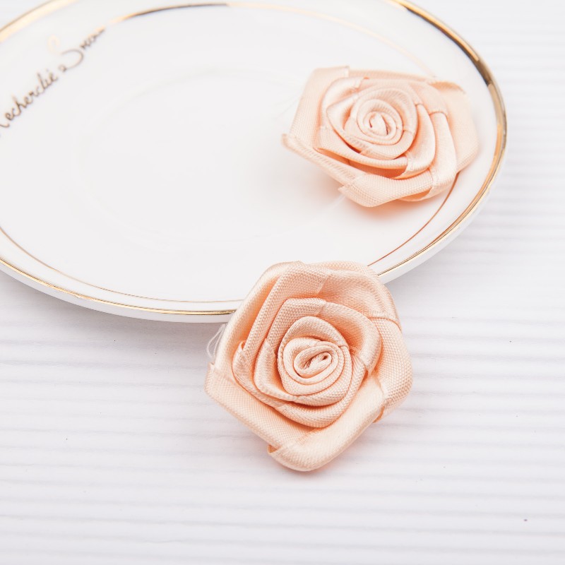 4cm handmade satin ribbon rose for DIY and garment decoration