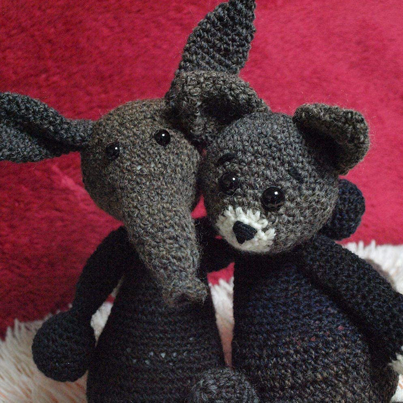 Black Flat-Back Plastic Animal Eyes and Noses for Plush Dolls and Teddy Bears