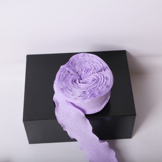 Ruffled elastic organza ribbon with wavy edges for cake and bouquet decoration